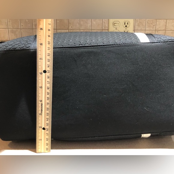 Stella & Dot Black Quilted Large Utility Tote Bag - Picture 6 of 14